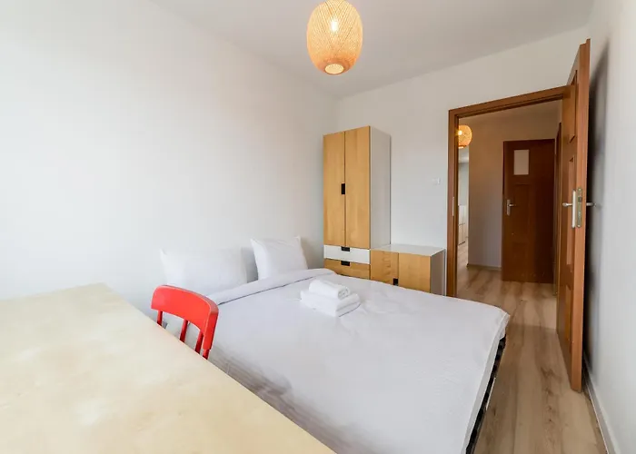 Piatkowo 2-bedroom By Bookinghost Poznań