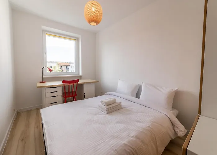 Piatkowo 2-bedroom By Bookinghost *