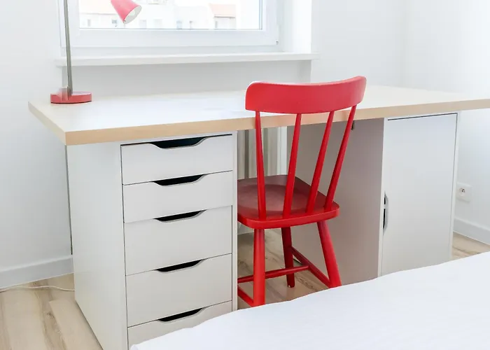 Piatkowo 2-bedroom By Bookinghost Appartement