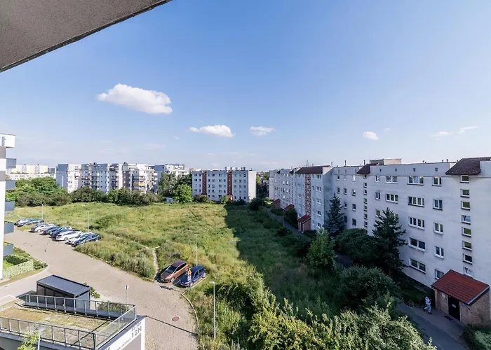 Piatkowo 2-bedroom By Bookinghost *